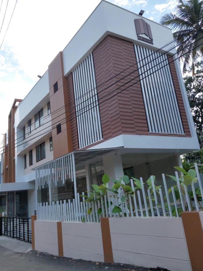 Hotel Mannat Residence Thiruvananthapuram Dış mekan fotoğraf