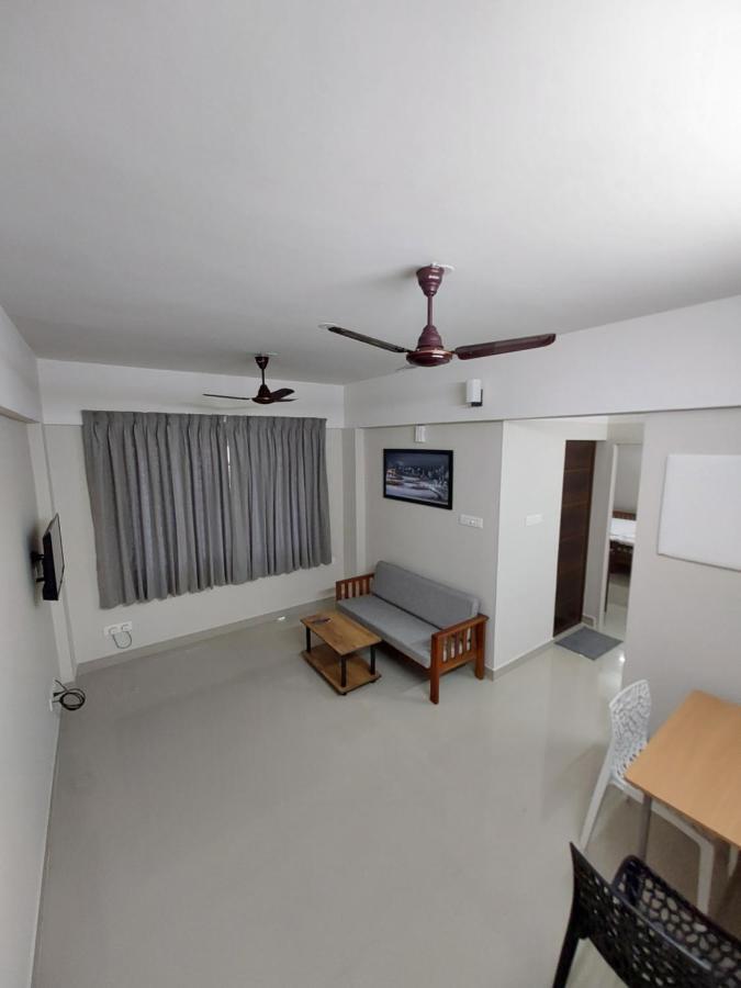 Hotel Mannat Residence Thiruvananthapuram Dış mekan fotoğraf