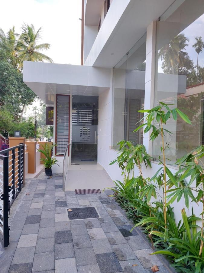 Hotel Mannat Residence Thiruvananthapuram Dış mekan fotoğraf