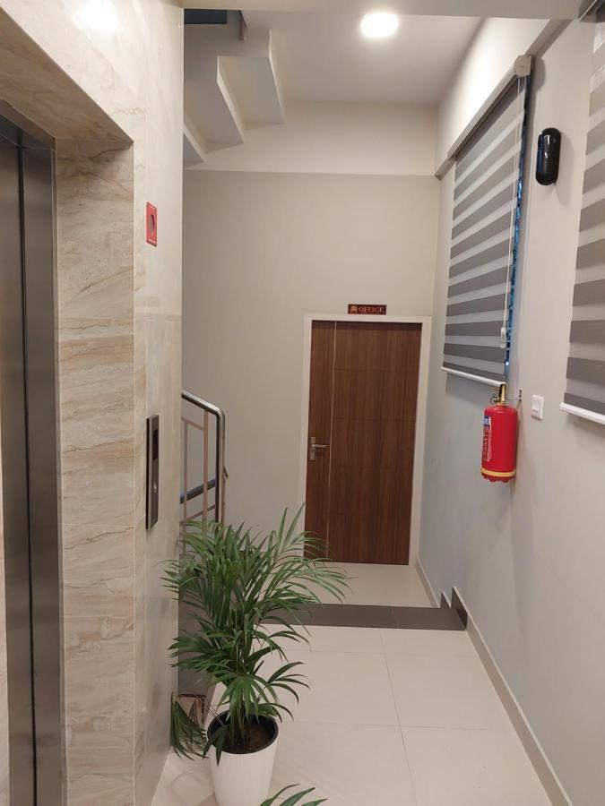 Hotel Mannat Residence Thiruvananthapuram Dış mekan fotoğraf