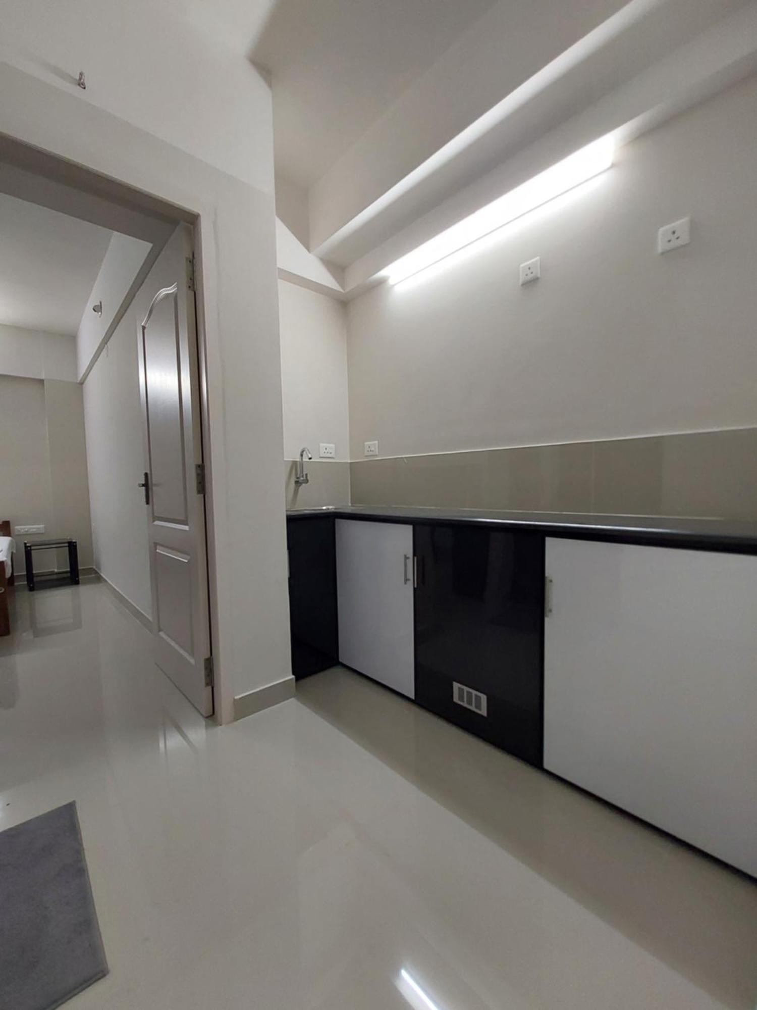 Hotel Mannat Residence Thiruvananthapuram Dış mekan fotoğraf